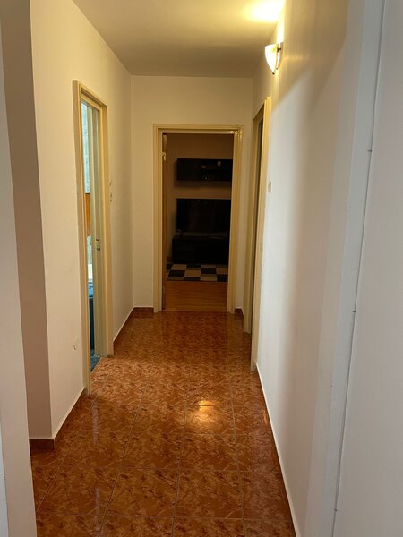 Salajan, inchiriez apartament 2 camere.